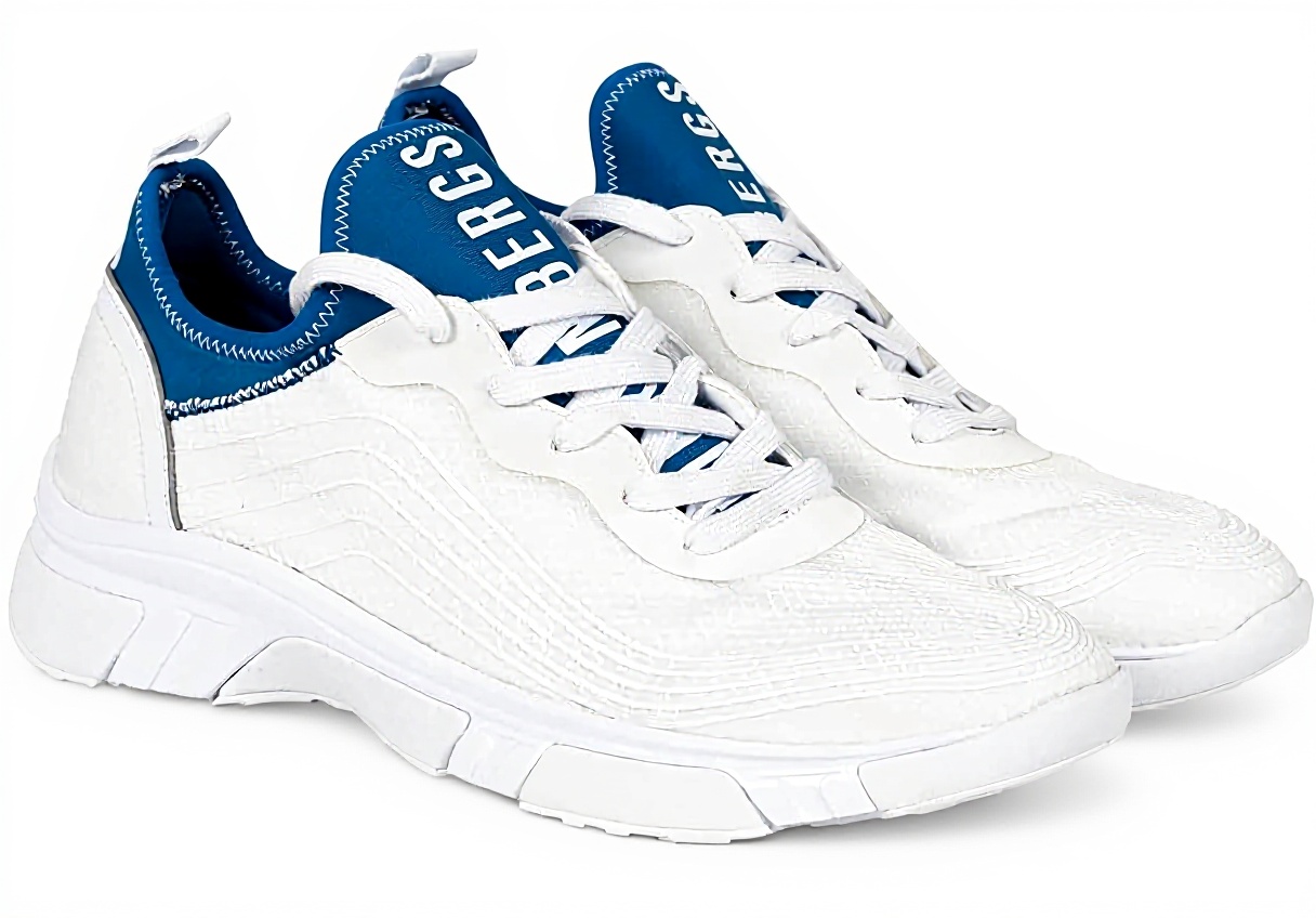 Sneaker Bikkembergs Koleby in colore bianco su sfondo neutro